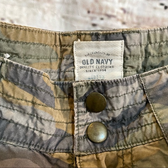 Lined, Old Navy, Camo Pants w inner lining, size 2 SO WARM! GREAT4 this weather - Picture 5 of 12